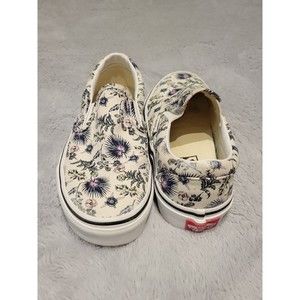 Vans canvas slip on sneakers in women's size 5.5